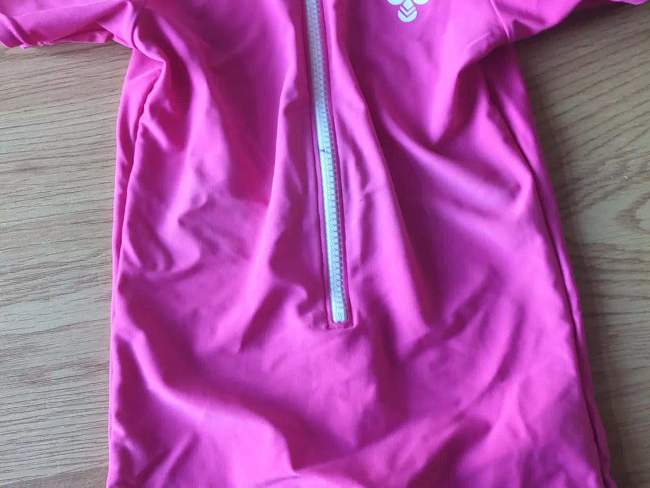Billede 1 - Hummel Badedragt str 92
