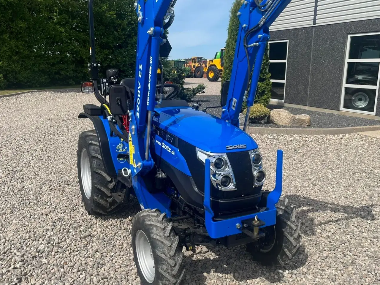 Billede 22 - Solis S26 6+2 gearmaskine med Fuldhydraulisk frontlæsser