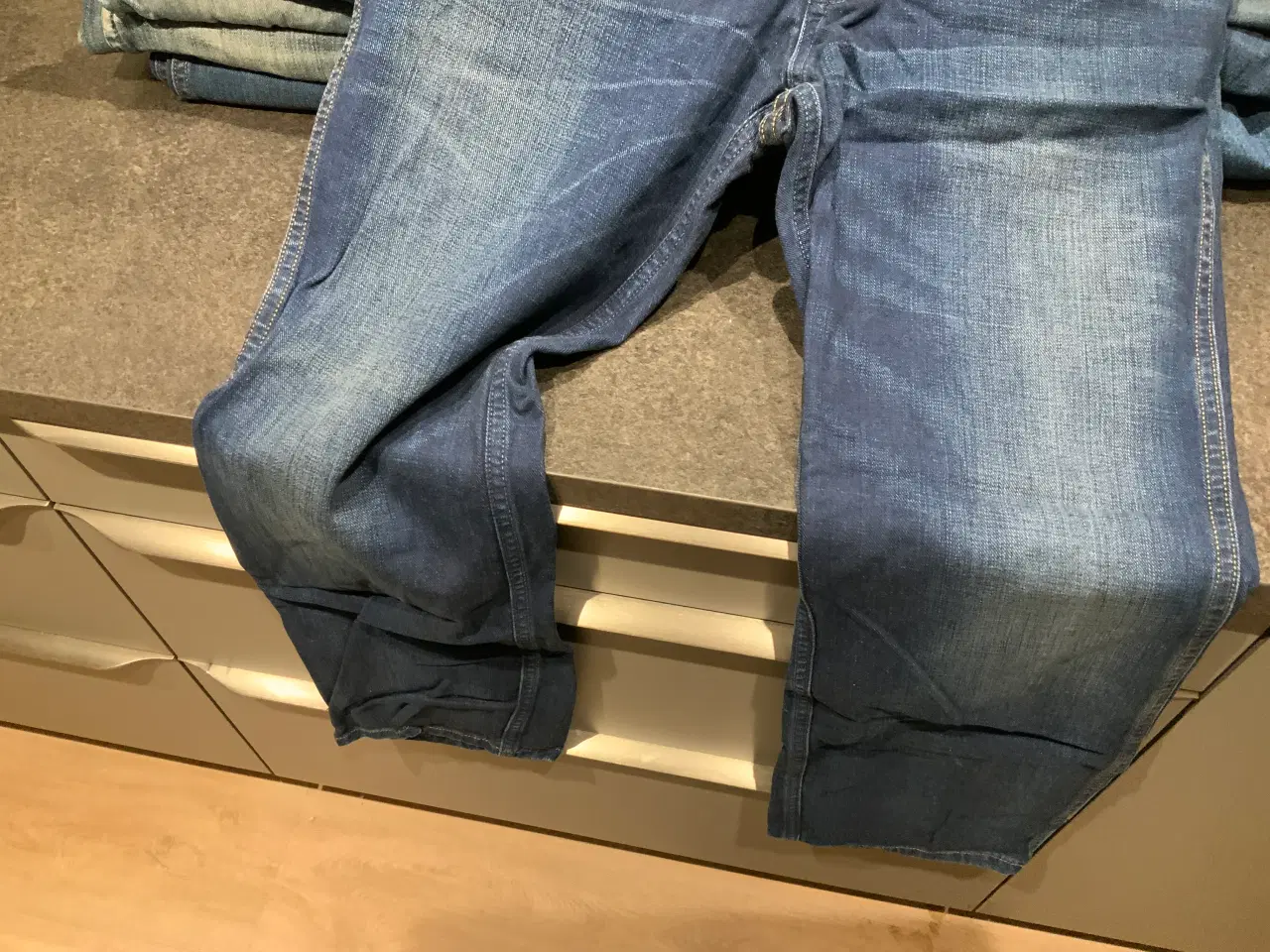 Billede 3 - Gamle wrangler jeans