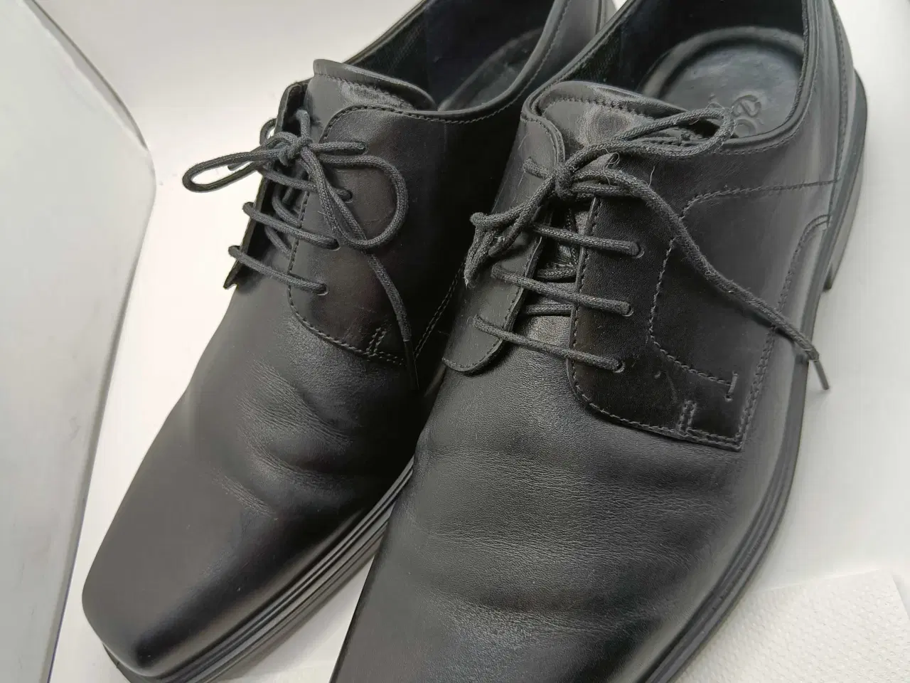 Billede 2 - Ecco sort læder sko 45str