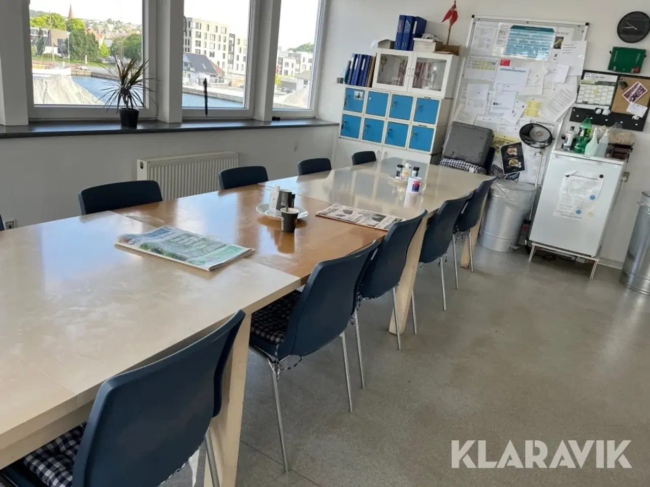 Billede 7 - Spisebord med 14 stole