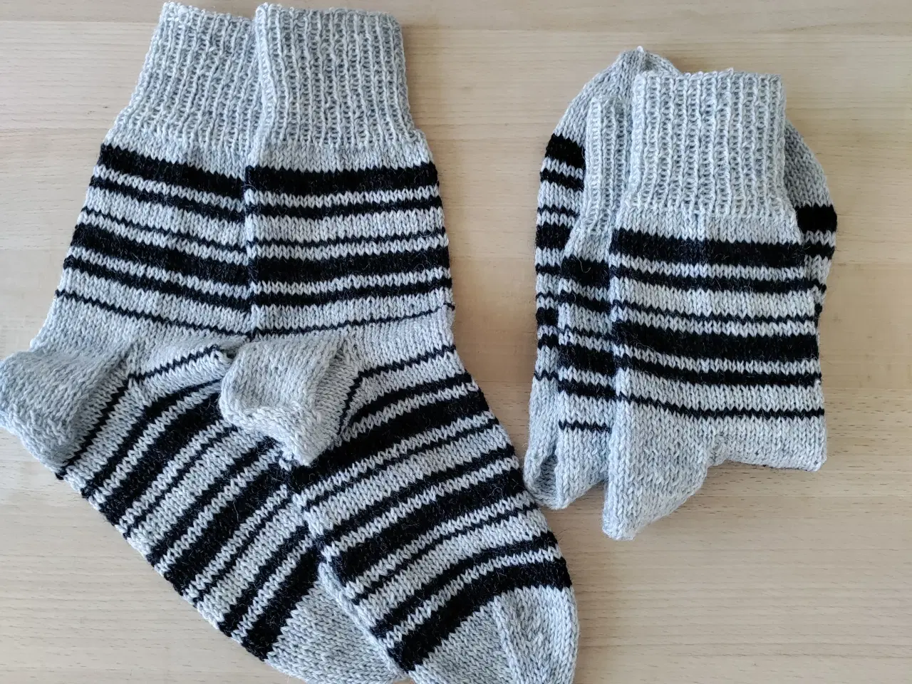 Billede 1 - Uldsokker 38-40