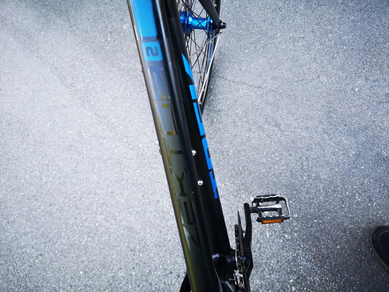 Billede 11 - Cykel Trek Zektor 2 Stagger Black 2018 Hybrid bike