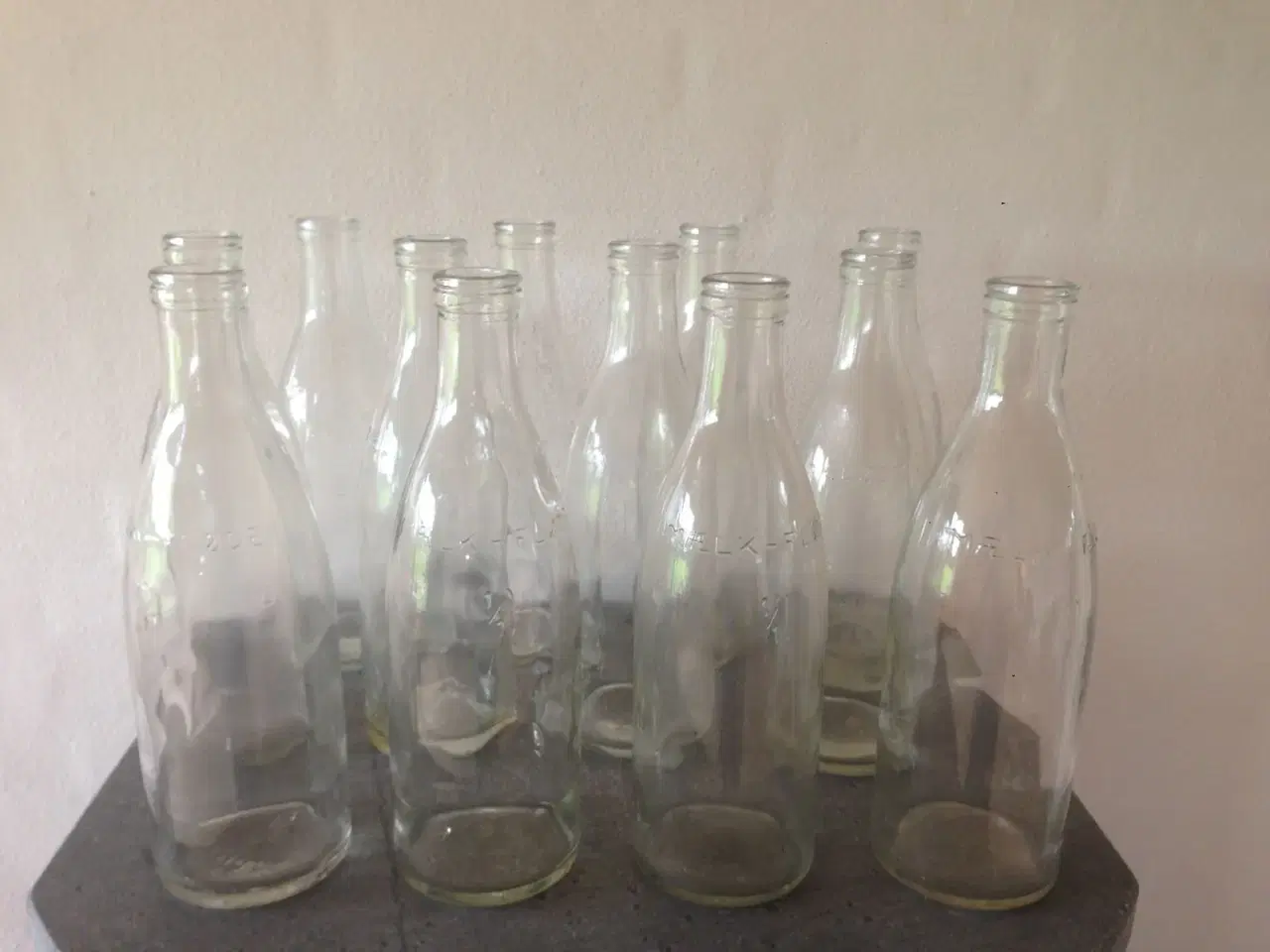 Billede 1 - 12 stk gamle mælke/fløde flasker (1L)