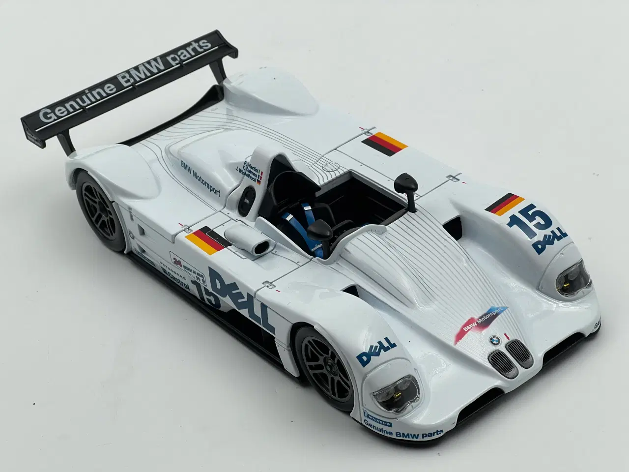 Billede 4 - 1999 BMW V12 LMR #15 - 1:18