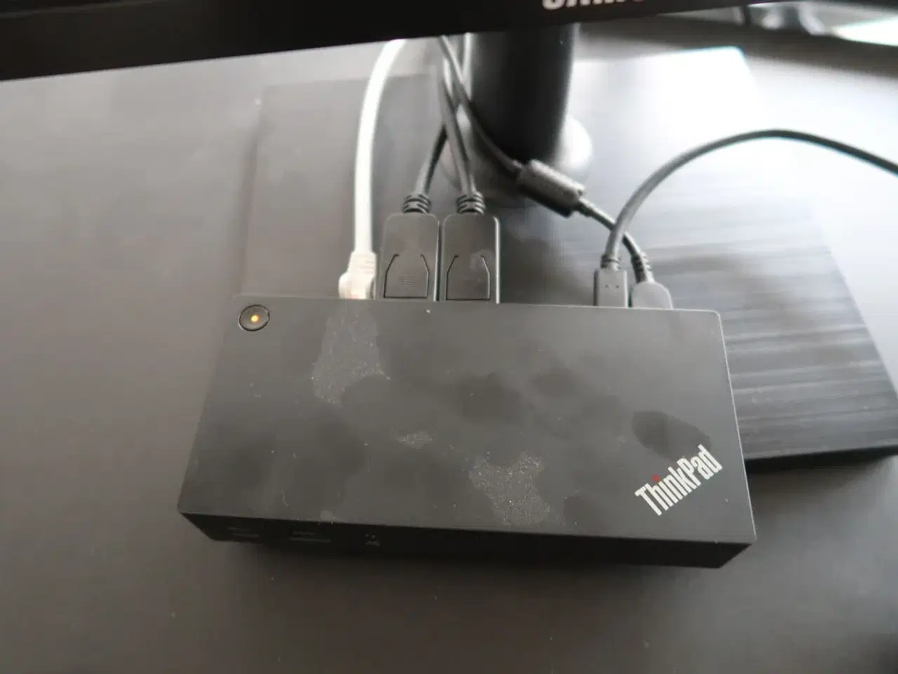 Billede 2 - 2 stk. computerskærme SAMSUNG S24E450B, dockingstation LENOVO Thinkpad, tastatur og mus