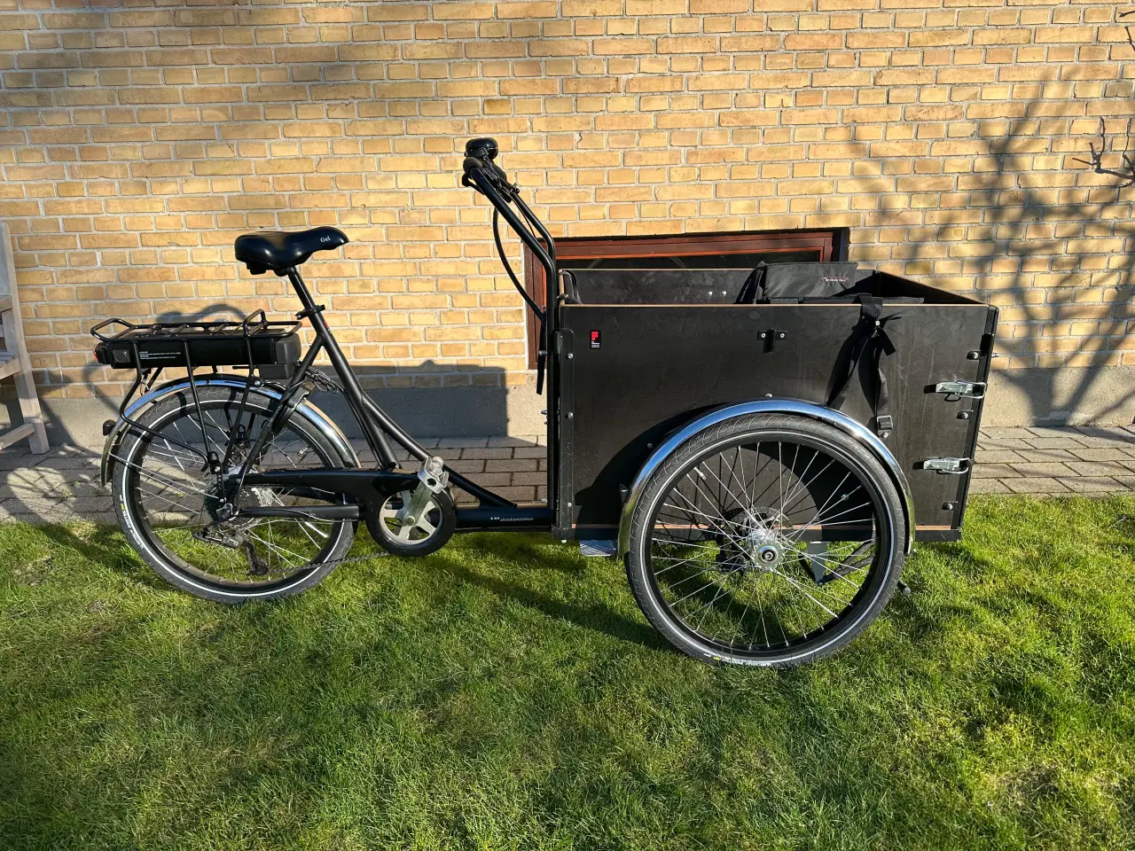 Billede 1 - Christiania El-ladcykel – Plads til 4 børn!