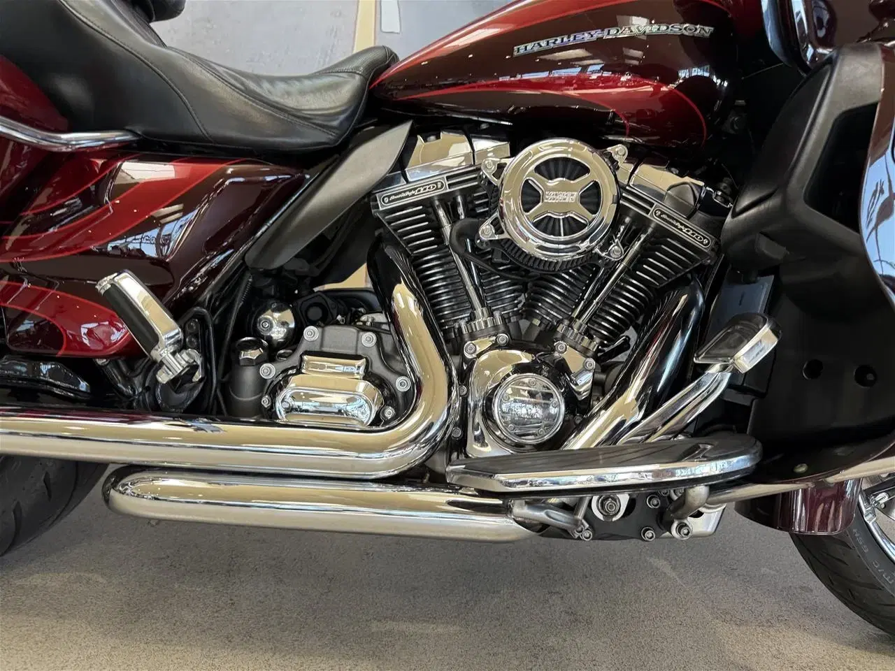 Billede 8 - Harley-Davidson FLTRUSE Road Glide Ultra CVO 110"