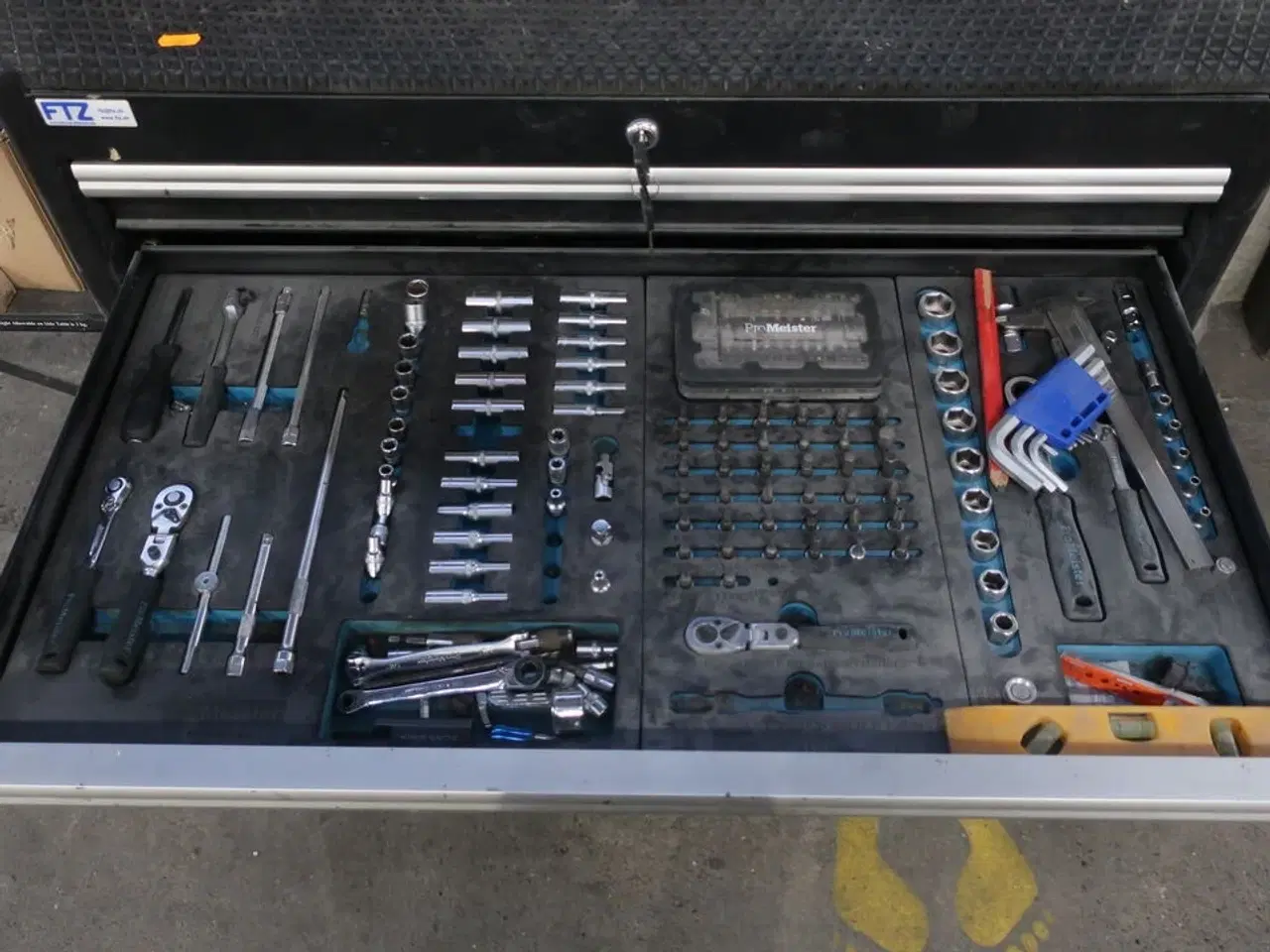 Billede 4 - Værktøjsvogn PROMEISTER med indhold