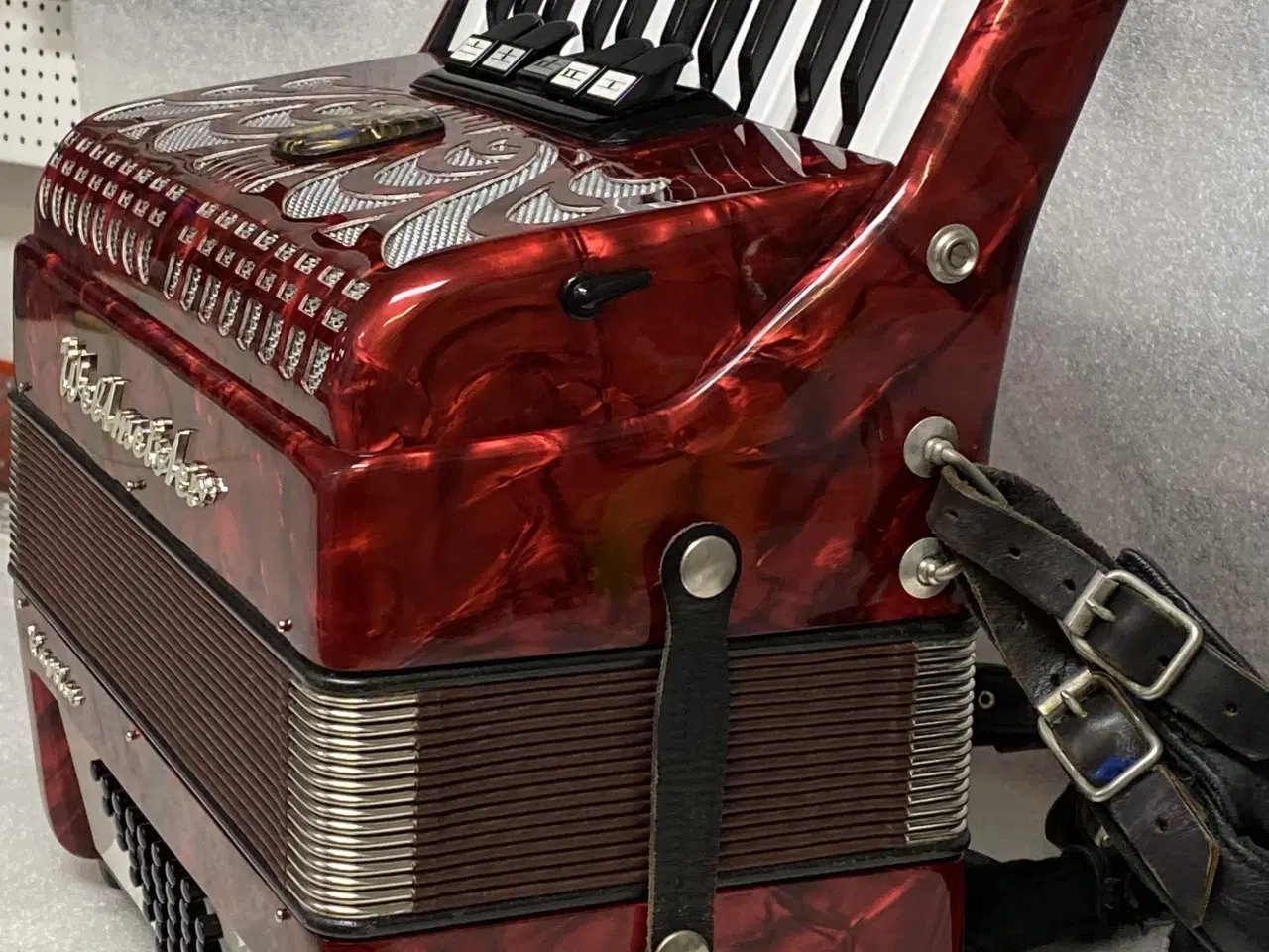 Billede 9 - Weltmeister Caprice tangent-harmonika – vinrød – 5