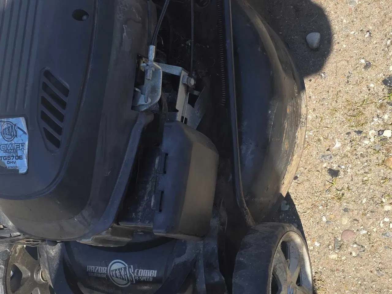 Billede 5 - Selvkørende græsslåmaskine 