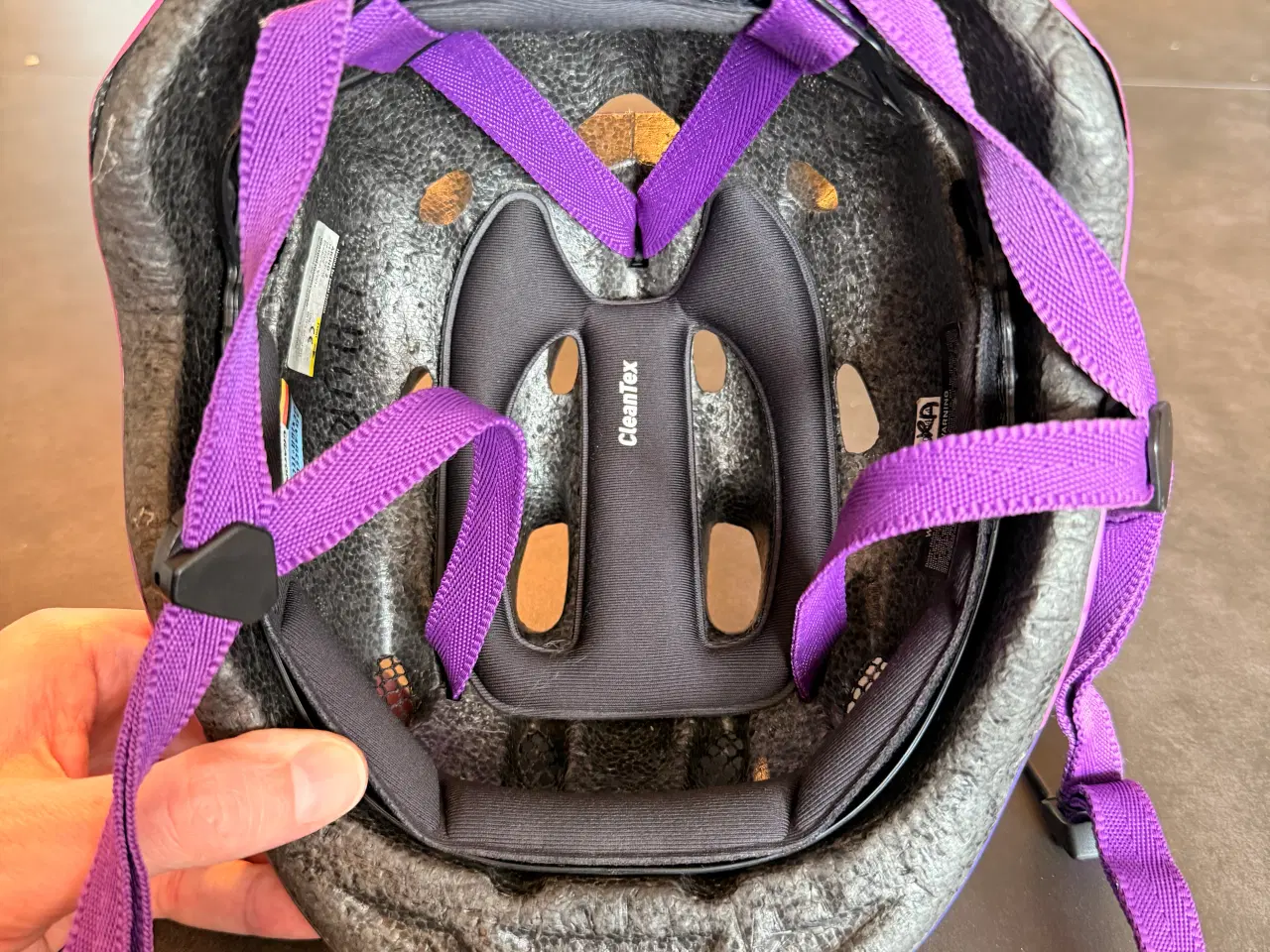 Billede 8 - Cratoni Akino børnecykelhjelm m. baglys