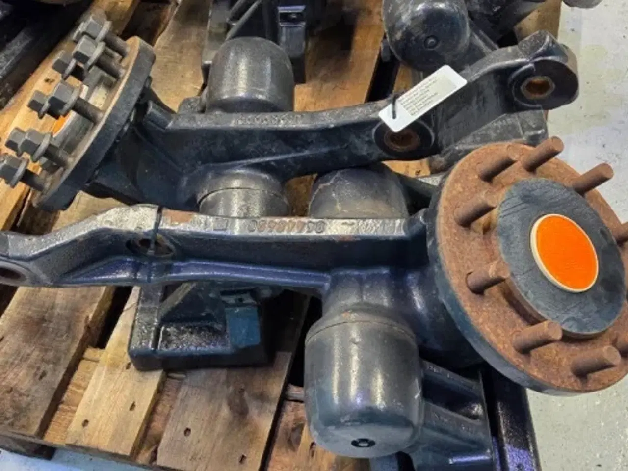 Billede 7 - New Holland CR10.90 Spindel L.  84446945 (8 Stk)