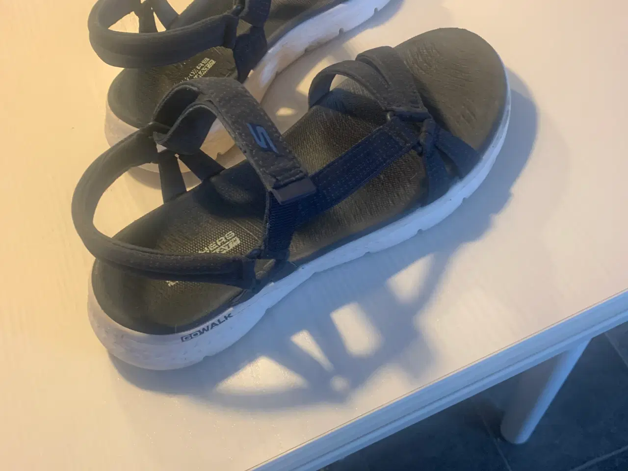 Billede 1 - Sandaler Sketchers str. 39