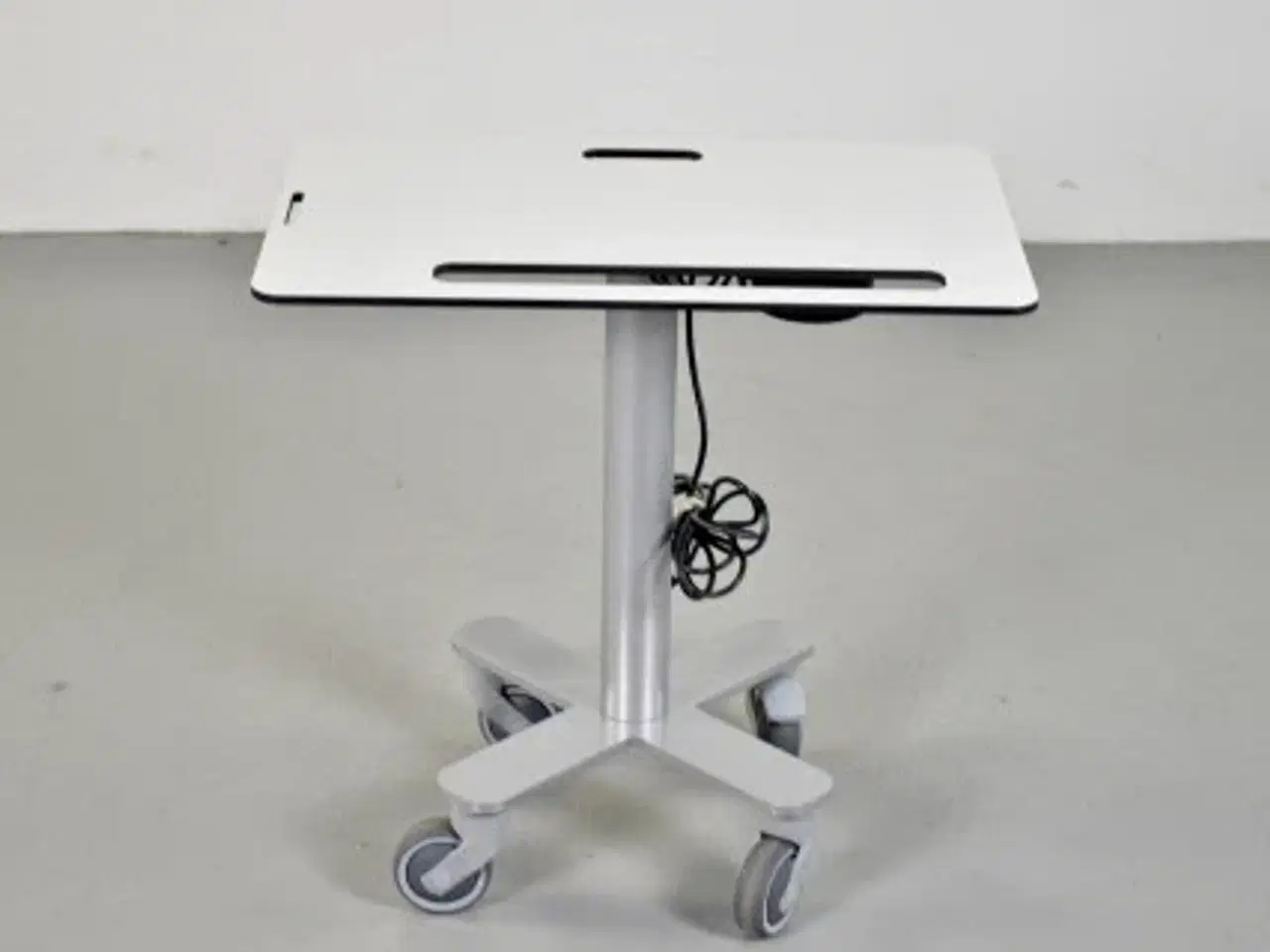 Billede 3 - Mobilt hæve-/sænkebord