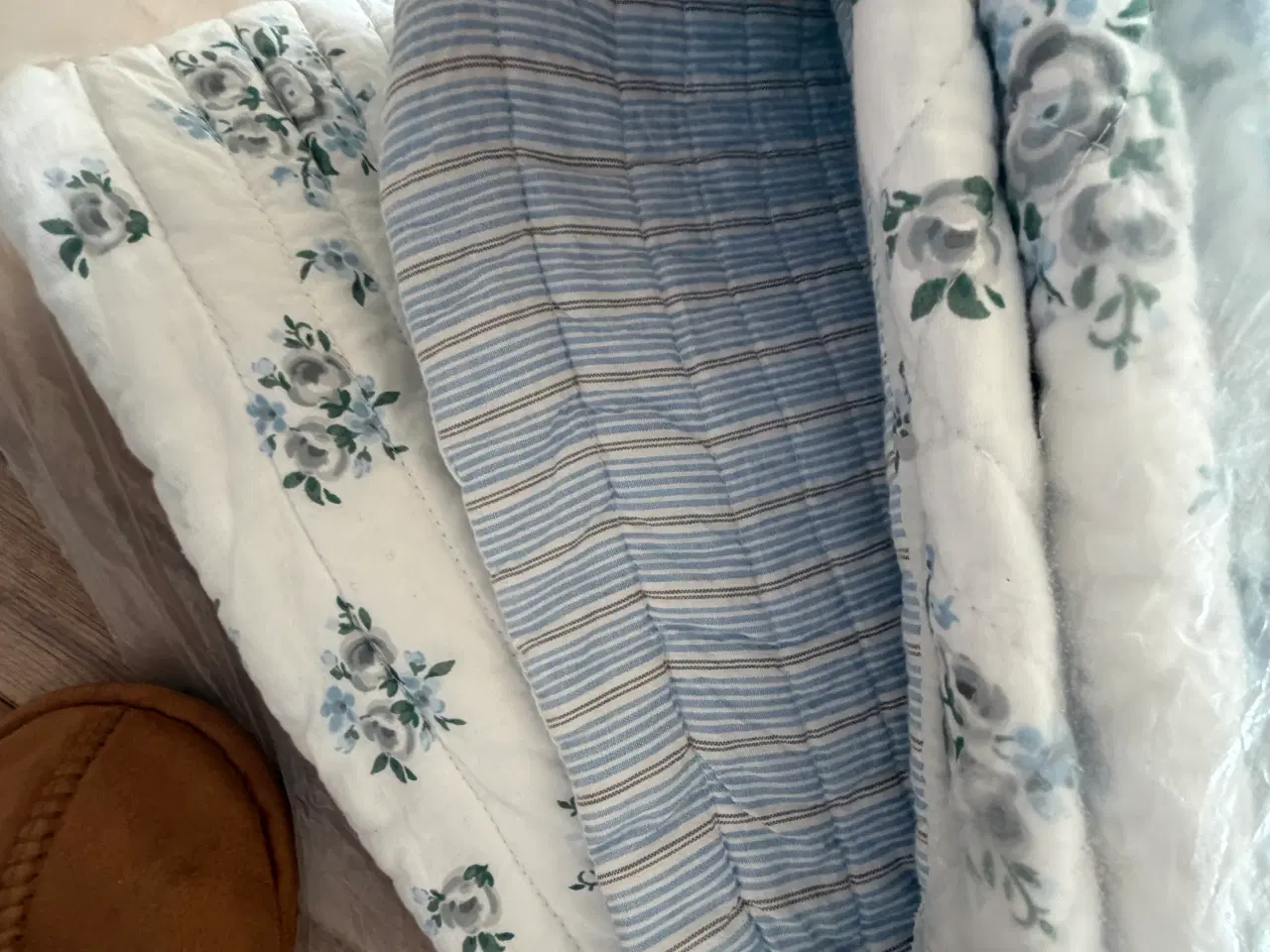 Billede 3 - Sengetæppe