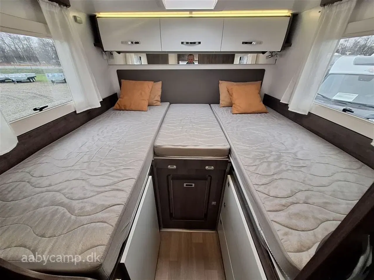 Billede 22 - 2024 - Benimar Tessoro T468 Special Edition Automat gear. NK pakke. varme i spildevandstank. bakkamera. markise. lithium batteri. cykelstativ.