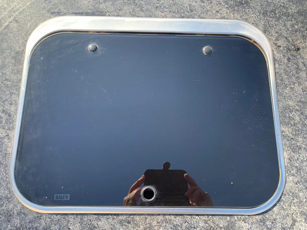 Billede 8 - 2 Ude - køkkenborde med granit bordplader