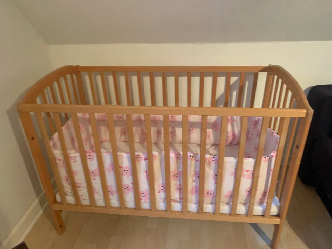 Billede 1 - Tremmeseng