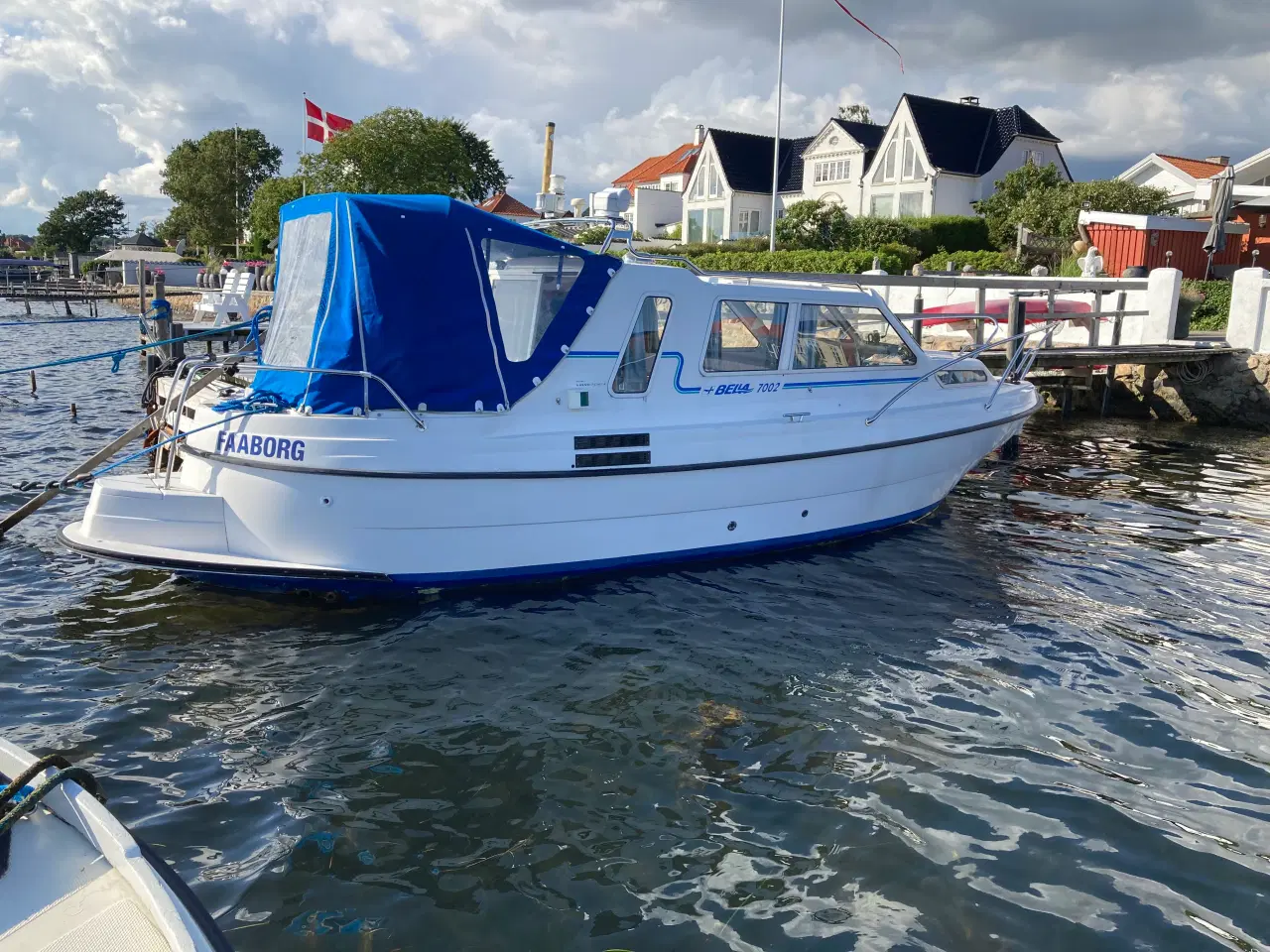 Billede 2 - BELLA 7002  Motorbåd