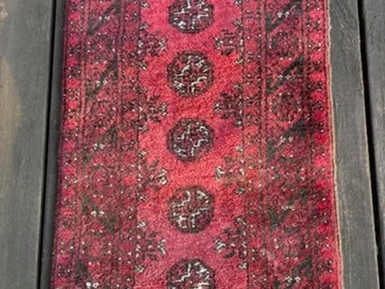 Billede 1 - Ægte tæppe i 145 x 54 cm (C)