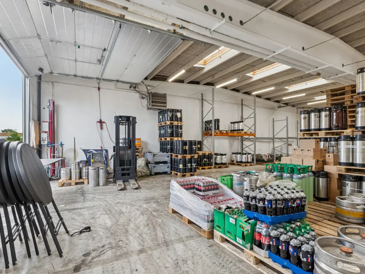 Billede 5 - Lager 400 m² i Hvidovre m. port samt tekøkken og højt til loftet