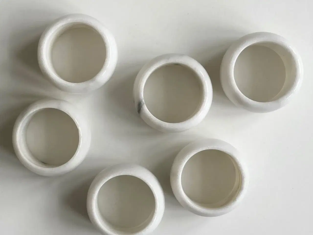 Billede 4 - Servietringe, marmor, 6 stk samlet