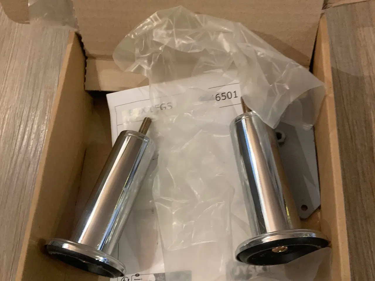 Billede 1 - 2 stk. sengeben 15xø5 cm. 