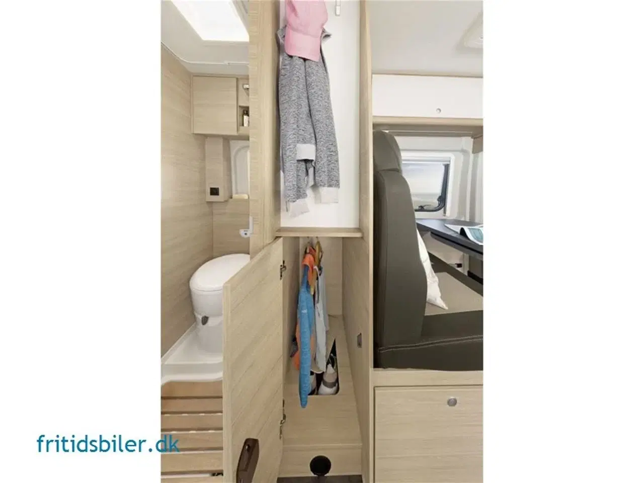 Billede 9 - 2024 - RoadCar R 601 140 Hk   Fritidsbil under 6 meter med Køjeseng / dobbeltseng 4 sovepladser bygget på Citroen