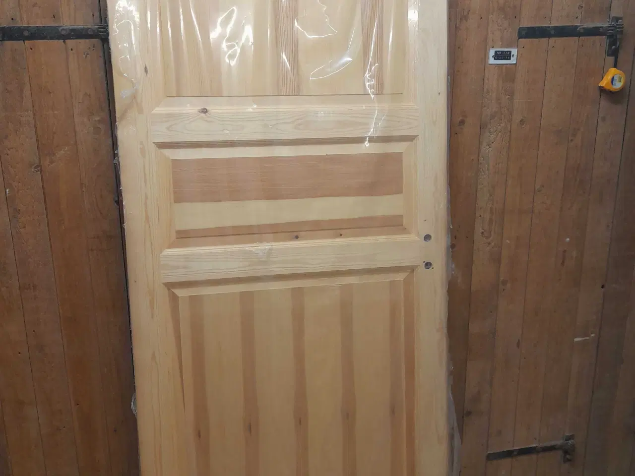 Billede 1 - Trædør inklusiv dørhåndtag - Nyt