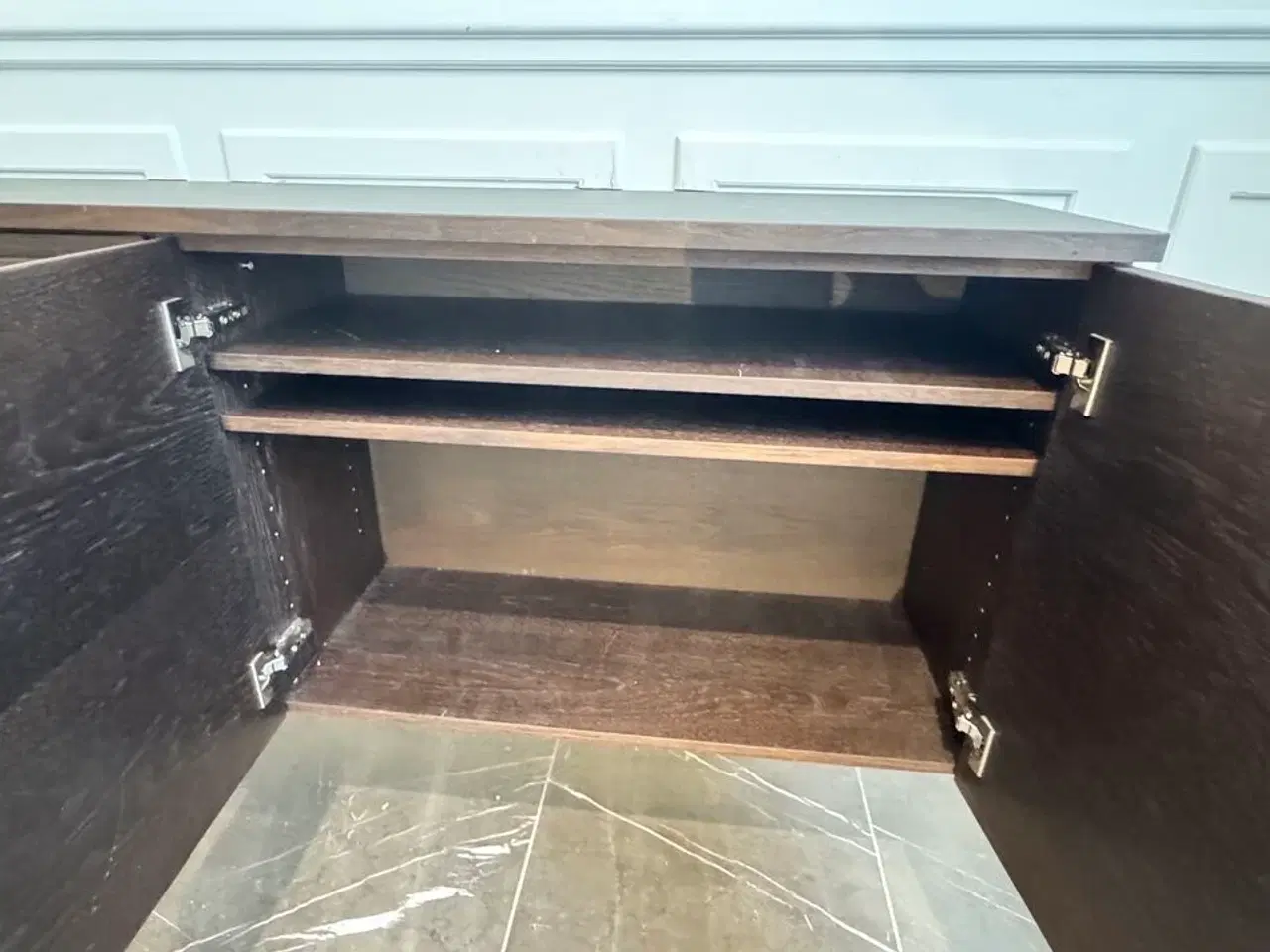 Billede 7 - Boform Kvadrat KV85 skænk med linoleums top i røget eg