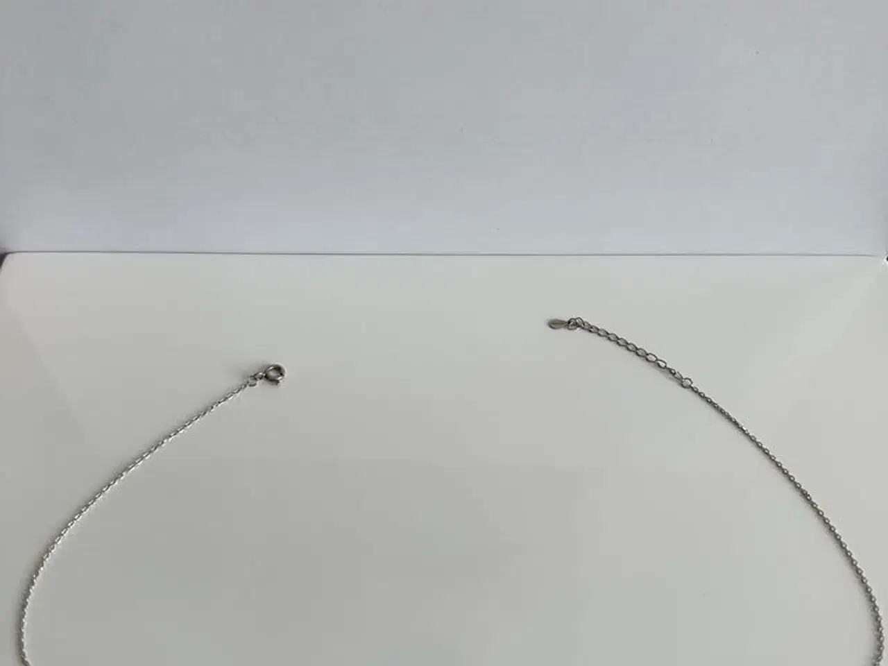 Billede 2 - Halskæde i Sterling Sølv med vedhæng 