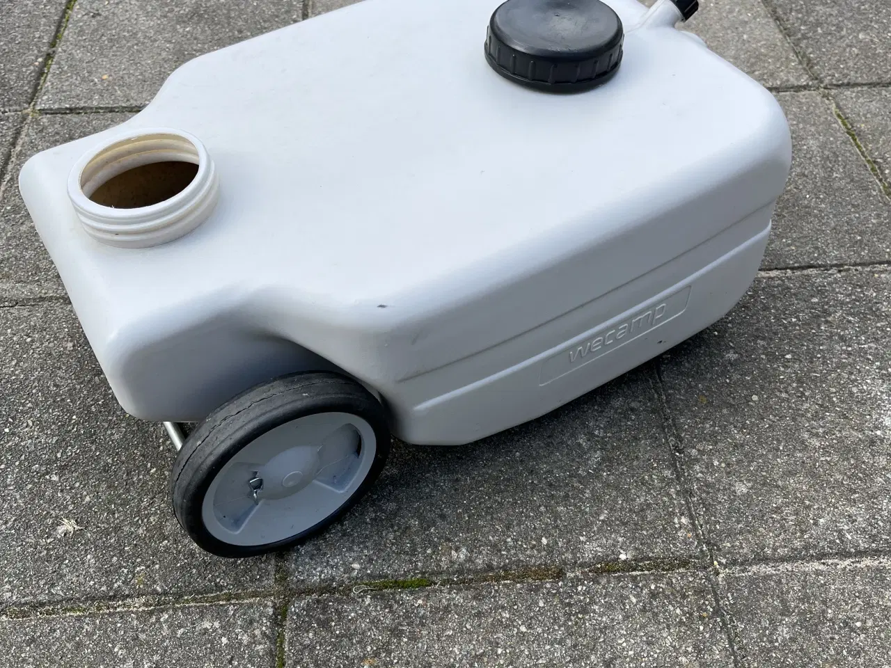 Billede 1 - Spildevandstank 