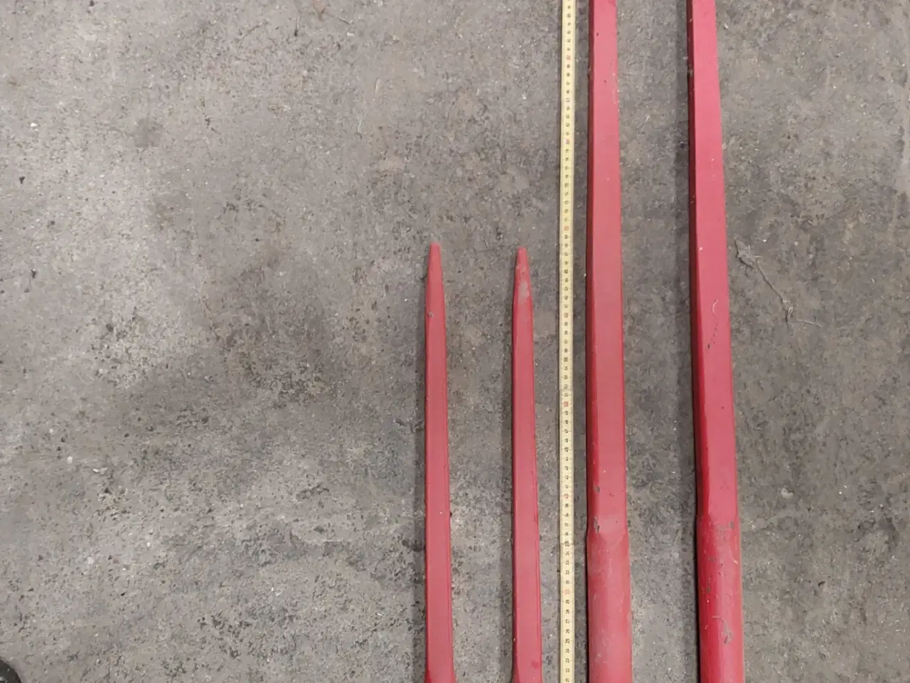 Billede 2 - Nye halmspid to på 120 cm og to på 65 cm 