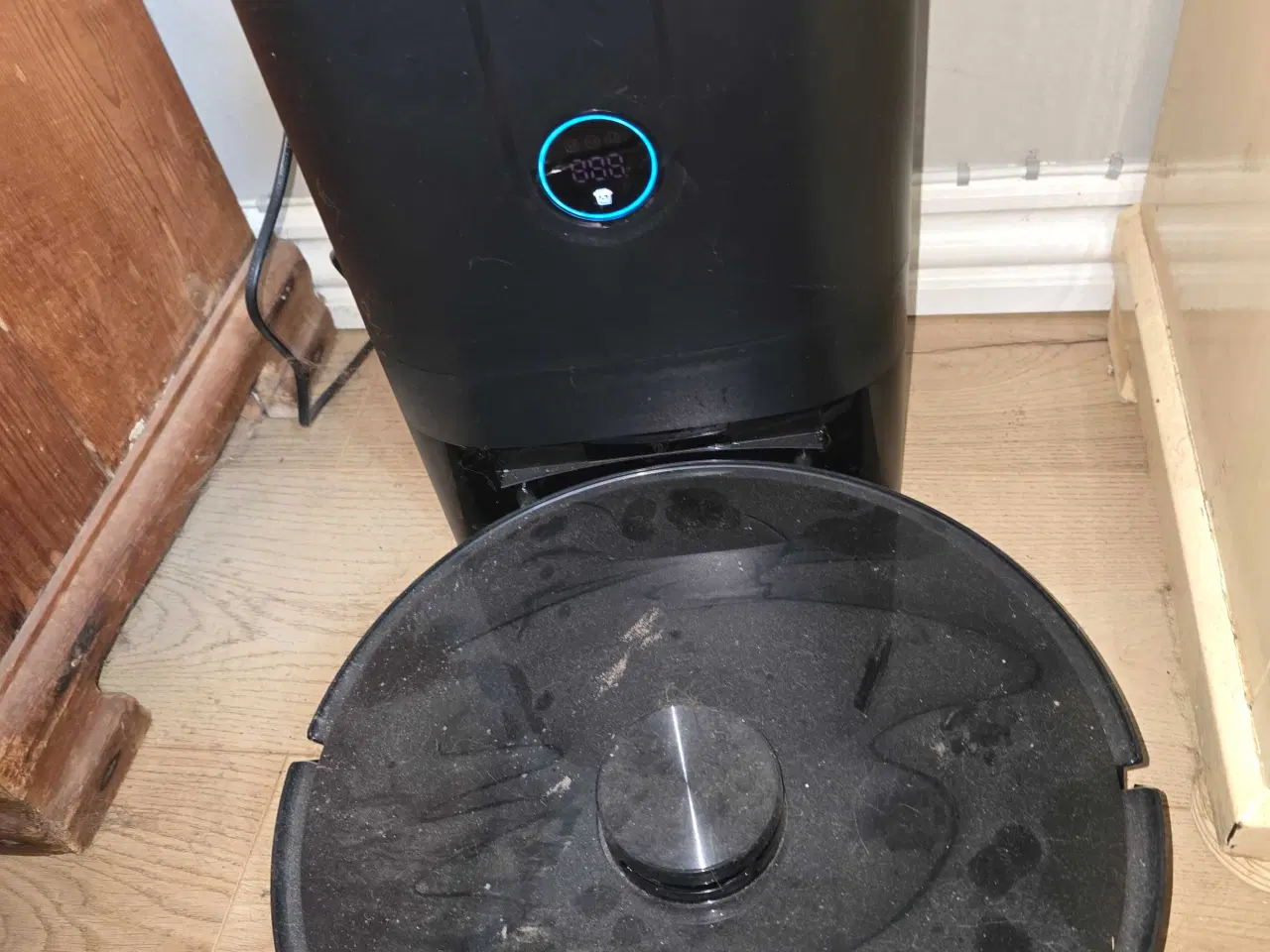 Billede 1 - Robot støvsuger med vask