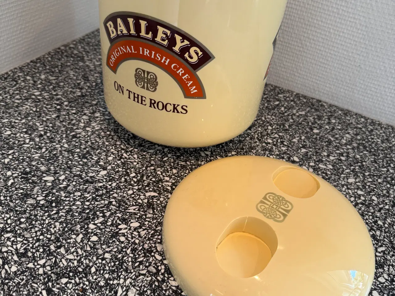 Billede 3 - Baileys isspand og serveringsbakke