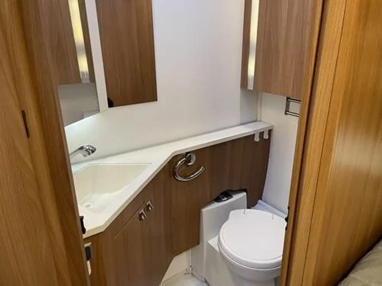 Billede 8 - Kabe Royal Imperial 560 XL KS - Smugkig på Januar Tilbud - Spar 20000