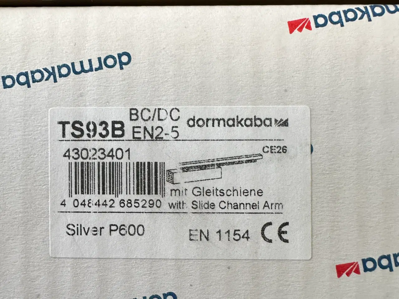 Billede 4 - Dorma dørlukker med sølvfarvet glideskinne...