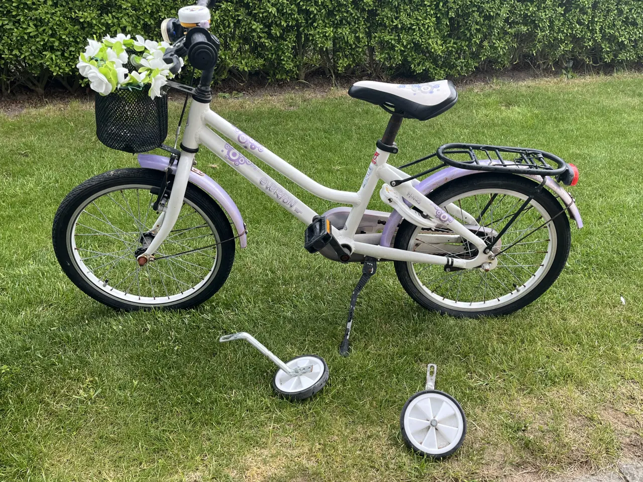 Billede 2 - 18” pigecykel m. Støttehjul sælges
