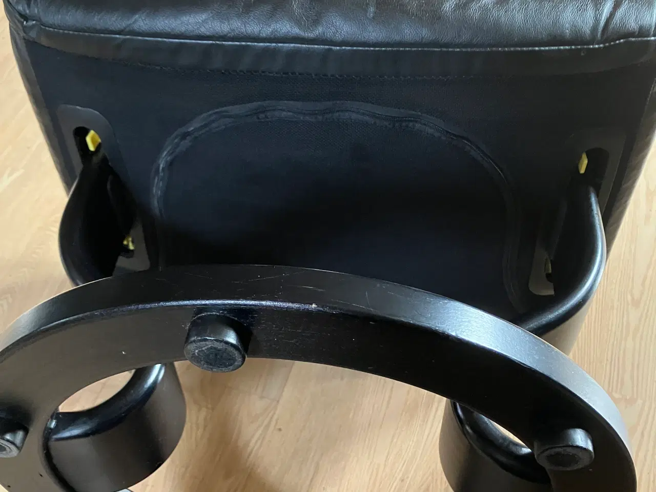 Billede 4 - Stressless stol med fodskammel 