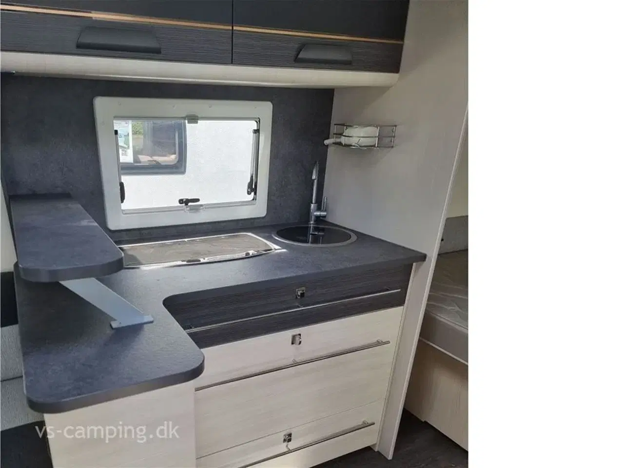 Billede 3 - 2021 - Caravelair Artica 520 V21   FLOT OG VELHOLDT CAMPINGVOGN MED KOMPRESSORKØLESKAB