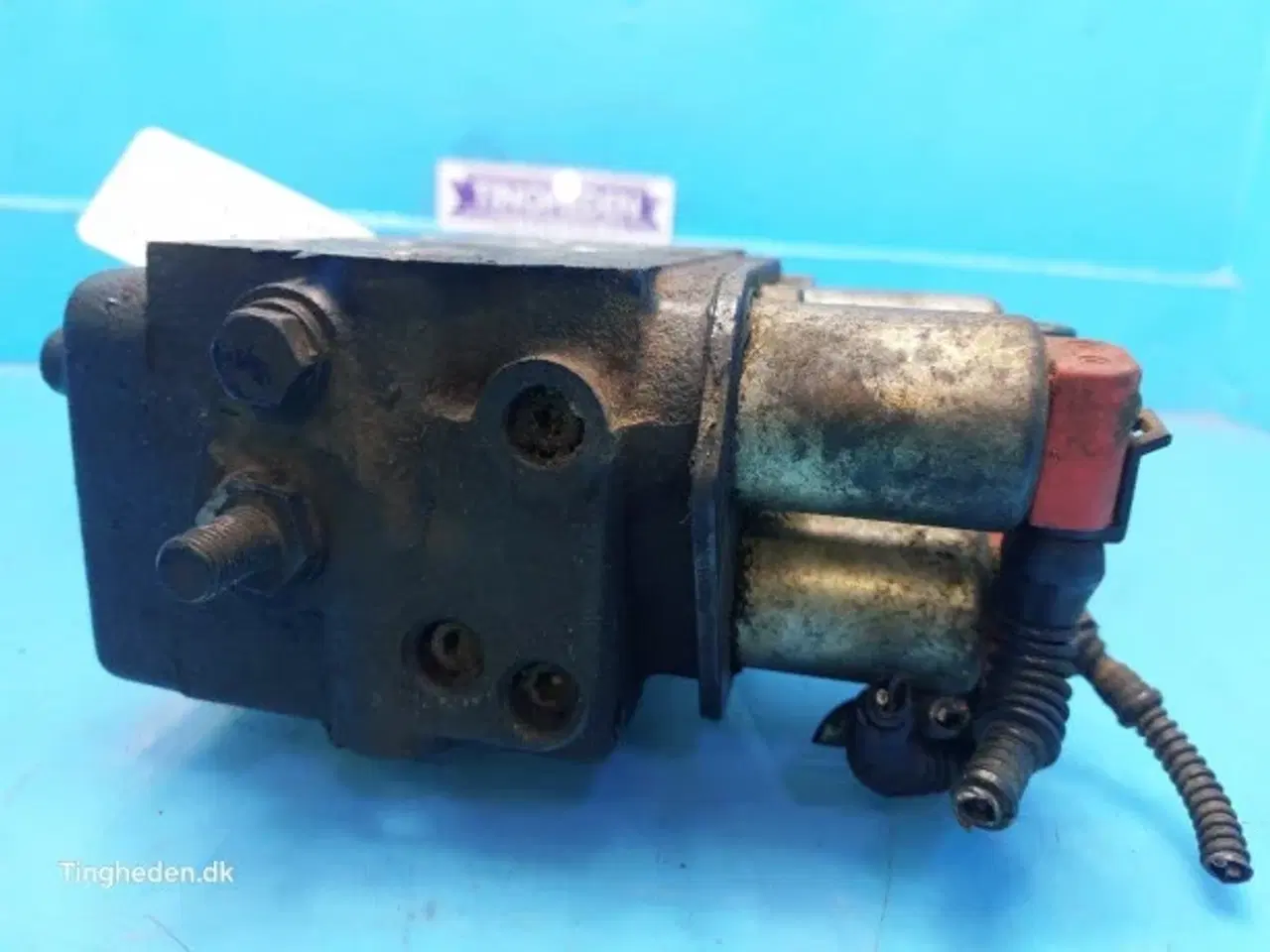 Billede 14 - New Holland T6 Hydraulikventil 48074097