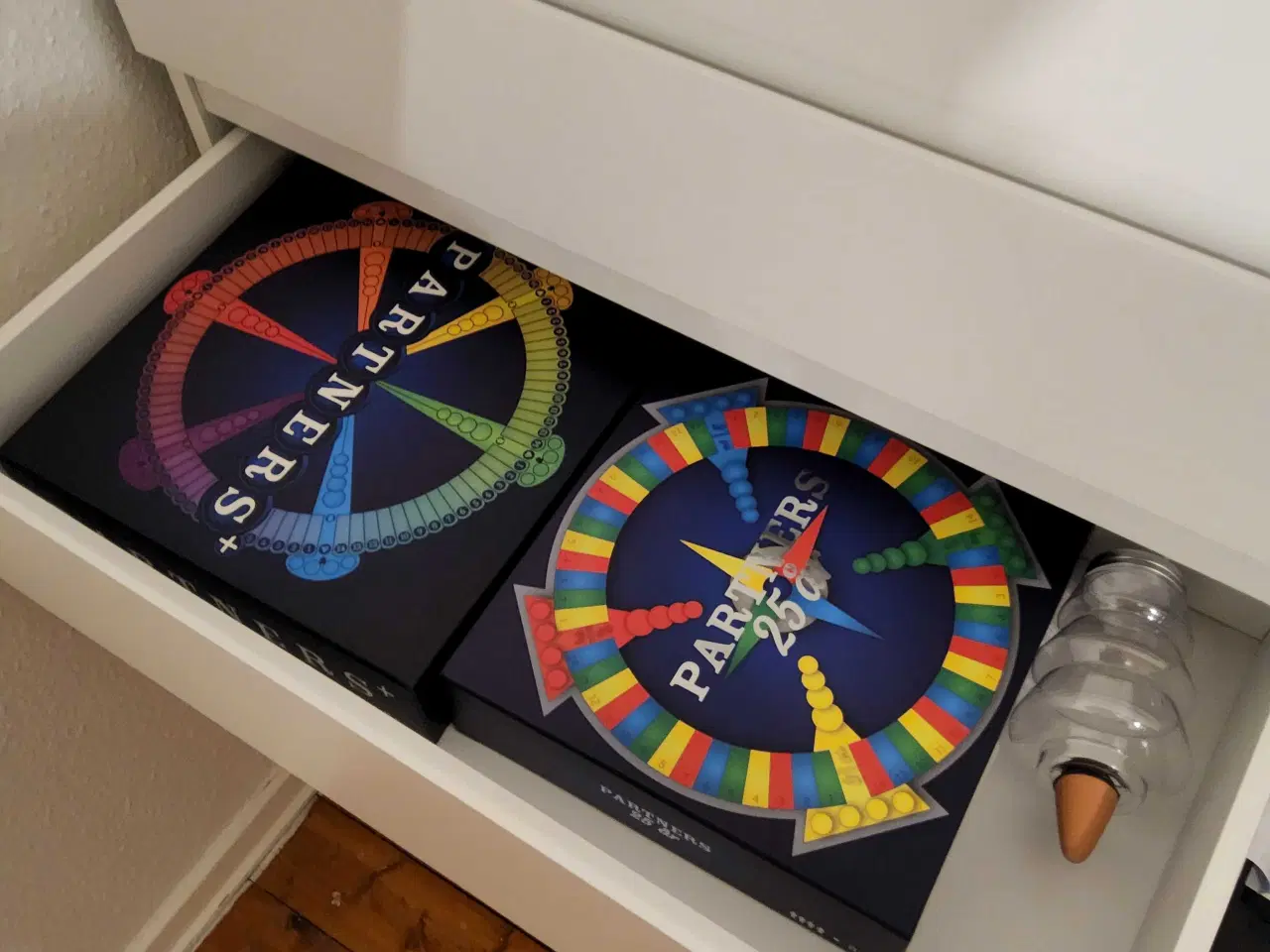 Billede 3 - Kommode 5 månder gammel 