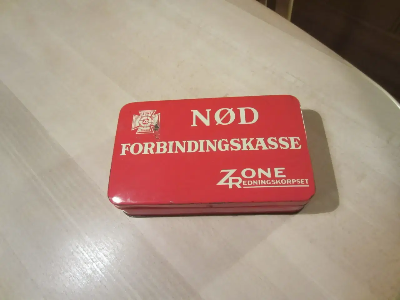 Billede 1 - Flot Nødforbindingskasse - Retro