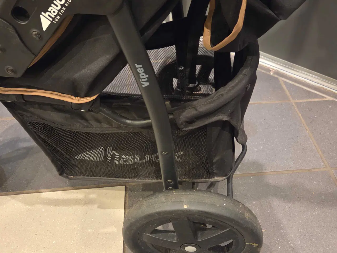 Billede 12 - Sælger mit Hauck Trio-sæt i sort med brune detalje