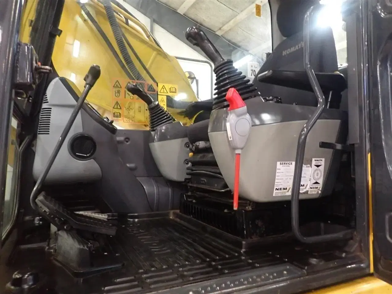 Billede 17 - Komatsu PC240 LC-8 1000 timer. siden ny undervogn