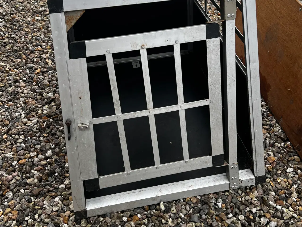 Billede 2 - Hundebure sælges