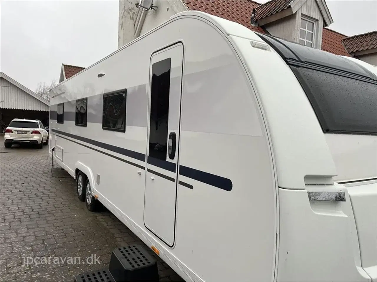 Billede 1 - 2021 - Adria Alpina 903 HT   Super flot vogn til den store familie