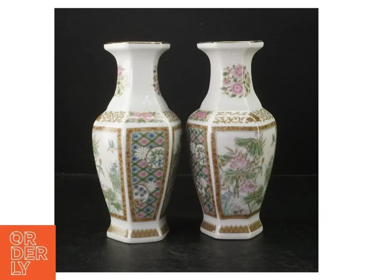 Billede 1 - Porcelænsvaser med blomstermotiver (str. 21 cm)
