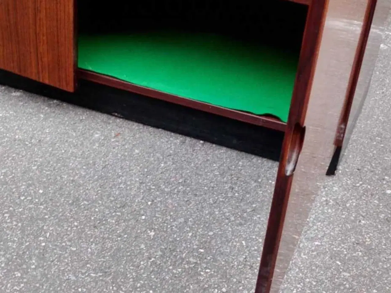 Billede 3 - Smukt palisander skab til salg vintage og stilrent